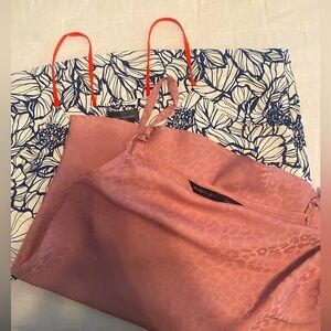 Cami Lot 
2 Camis